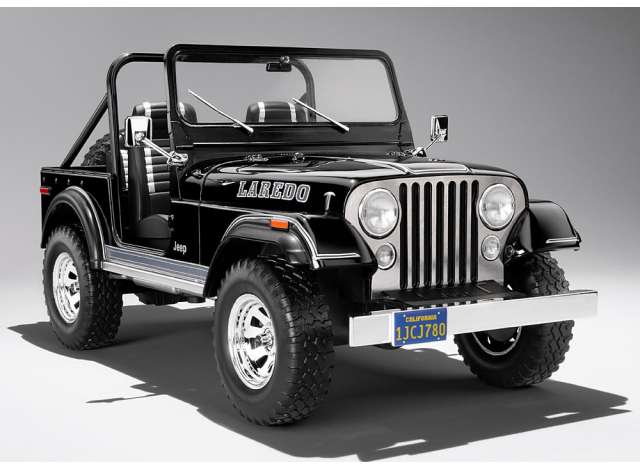 1/18 ジープ レネゲード 黒 ブラック MCG Jeep CJ-7 Renegade